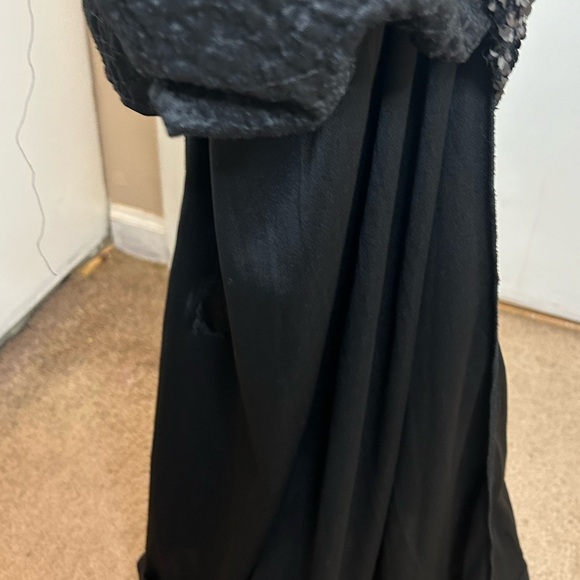 LOVE&LEMONADE One Shoulder Beaded Fringe Sequin lined Mermaid Dress.Size XL. - Picture 6 of 16